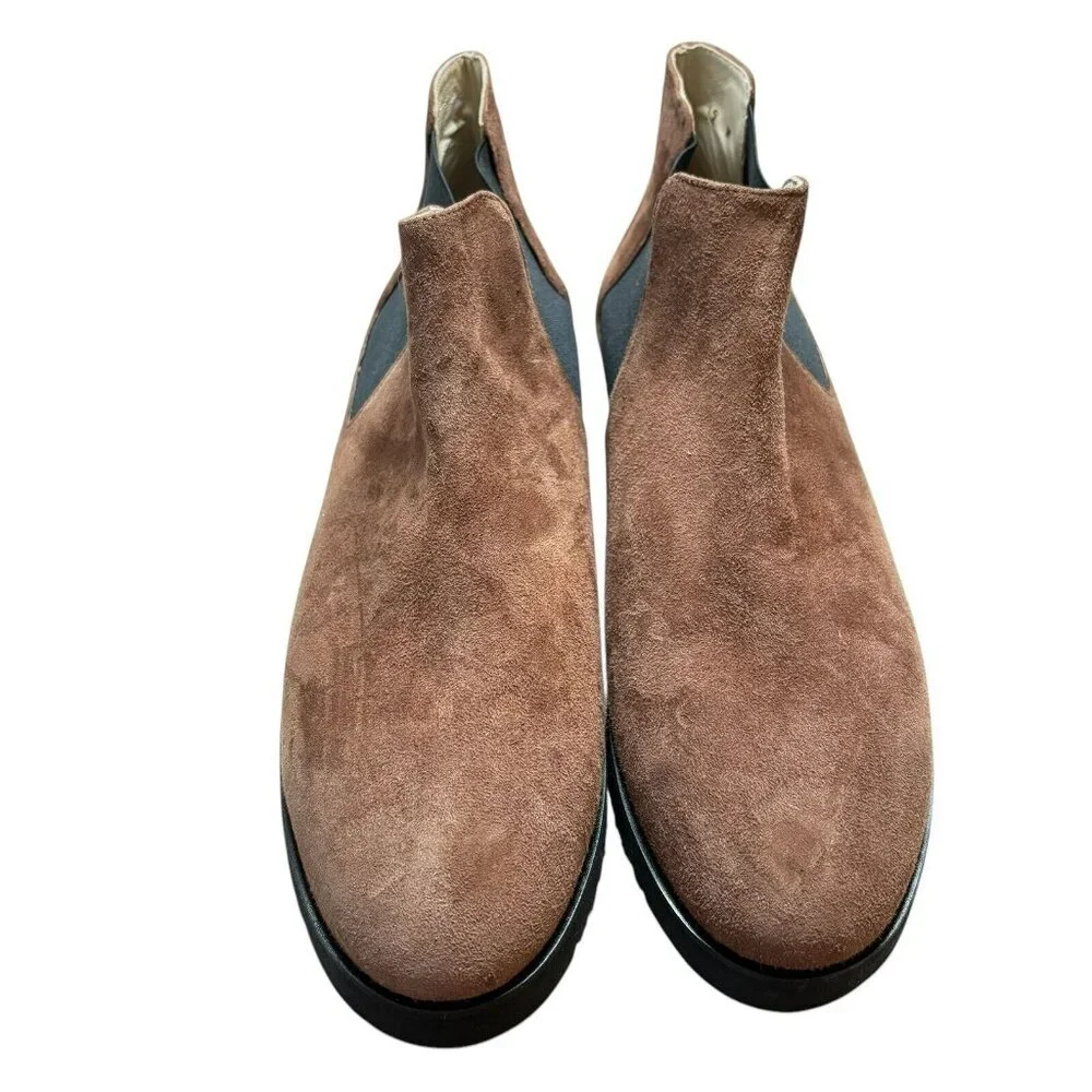Amalfi women by